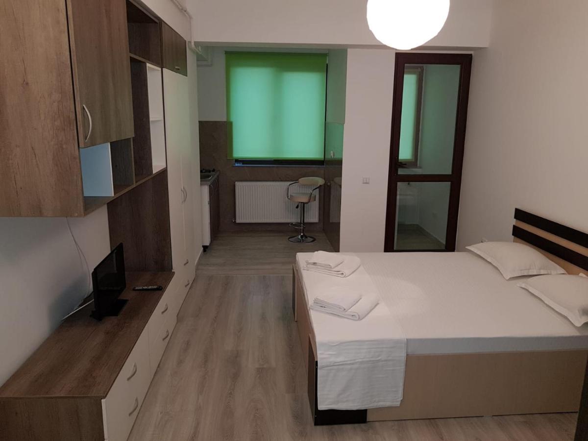Confort' By J Apartment *