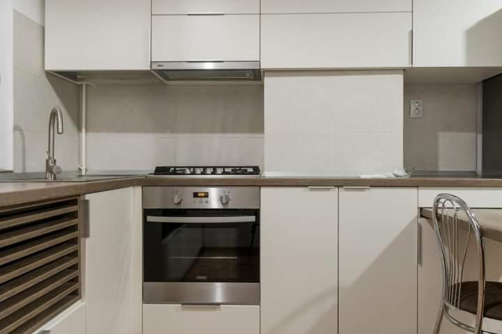 Confort' By J Apartment *