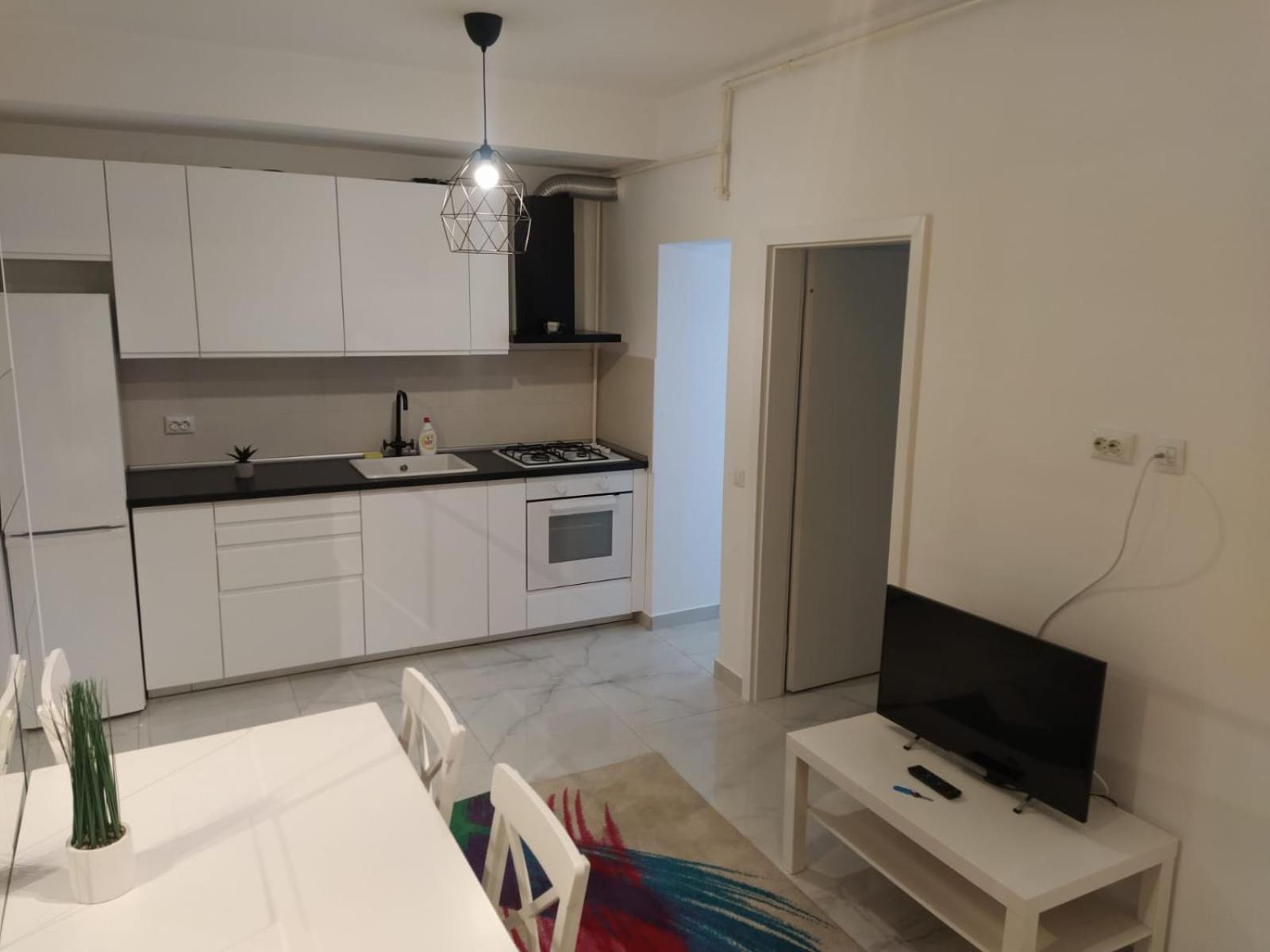 Confort' By J Apartment *